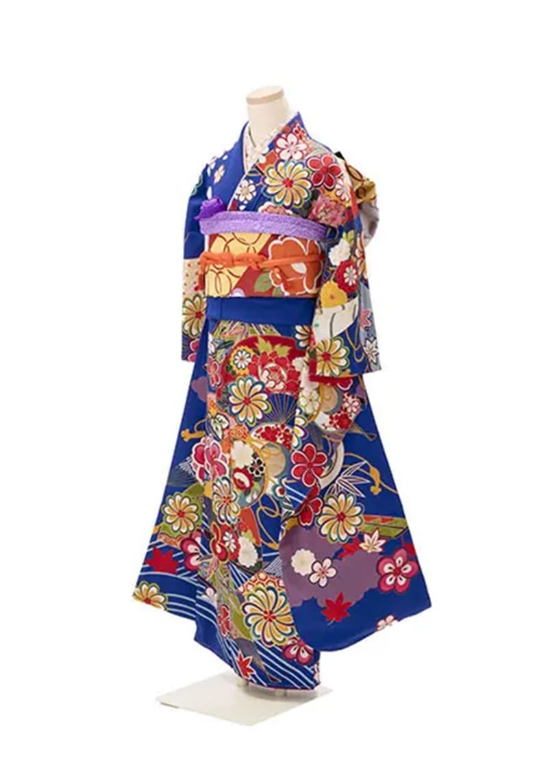 青・紺の振袖（古典）